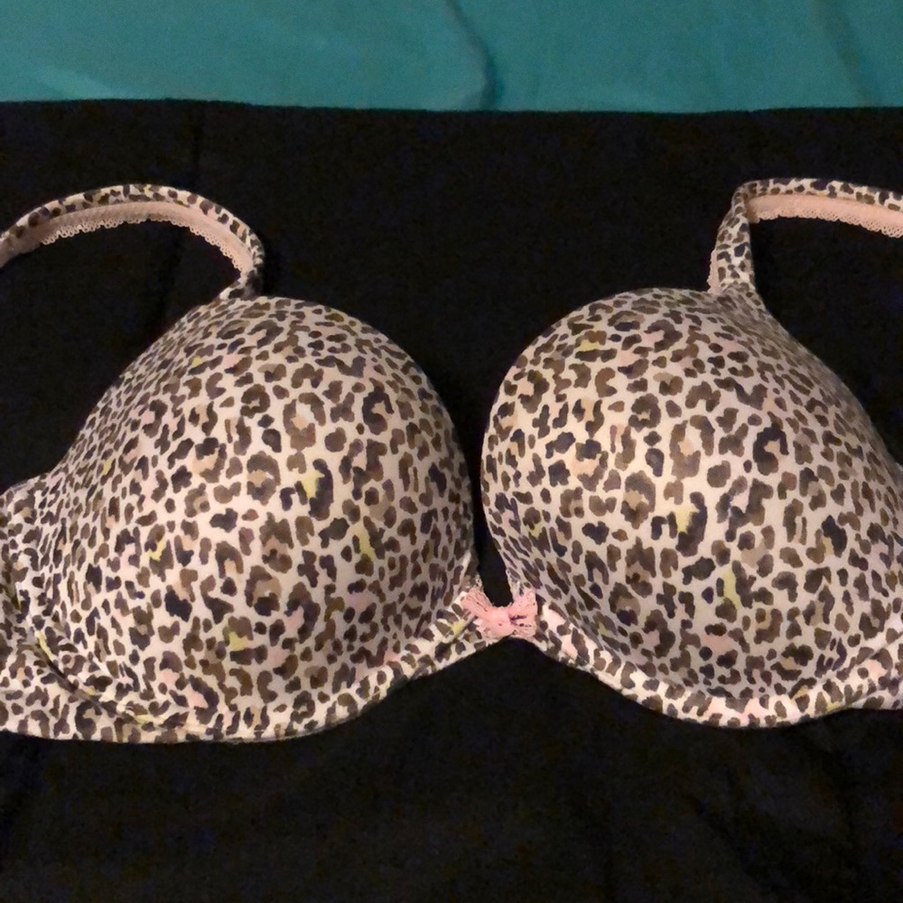 Pink Bra TV 25